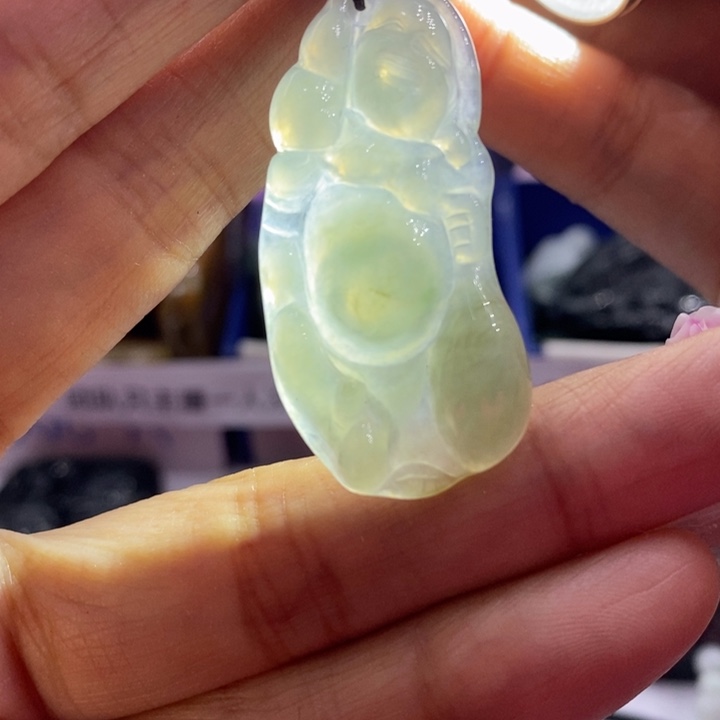 翡翠吊坠(不含链)未镶嵌