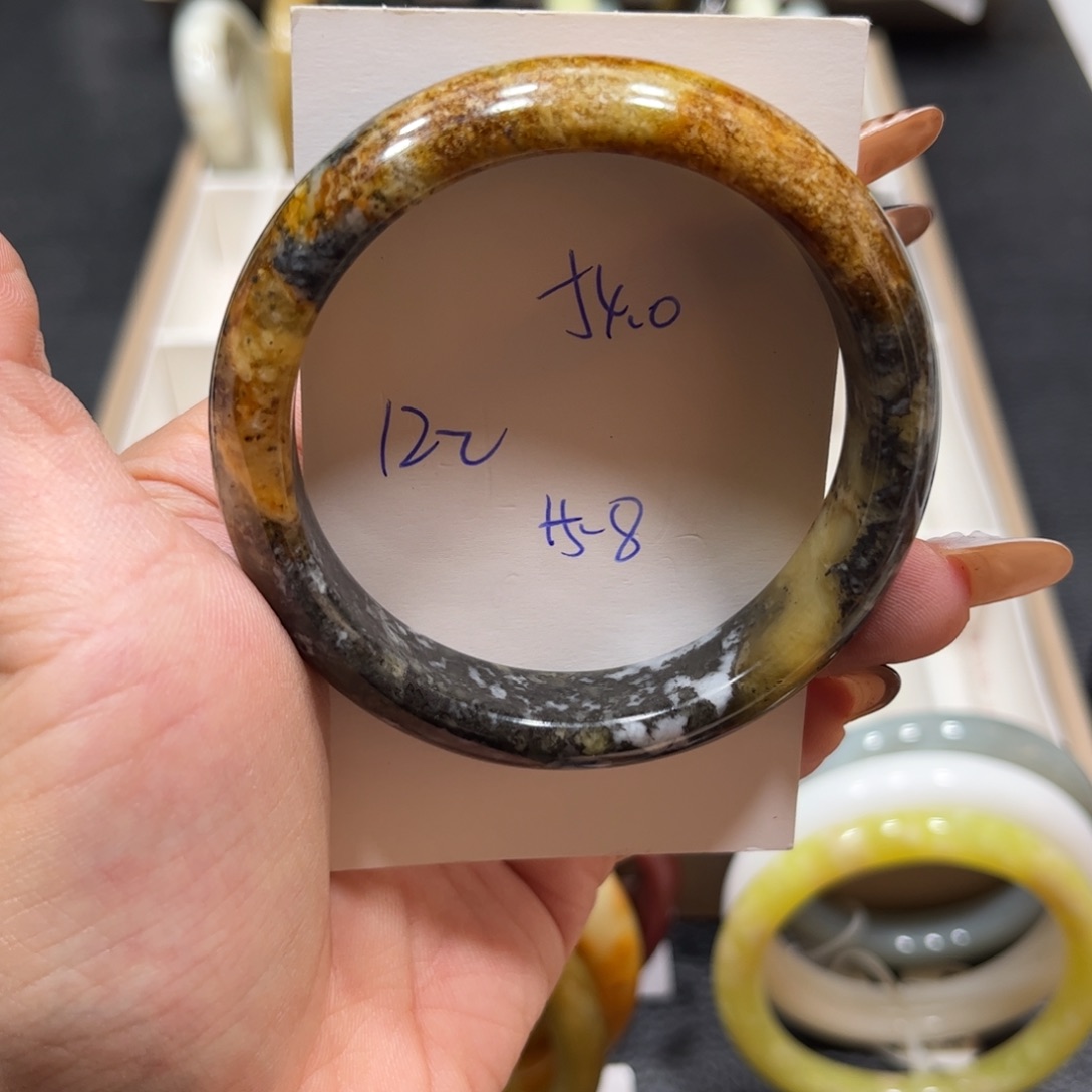 未镶嵌蛇纹石玉手镯