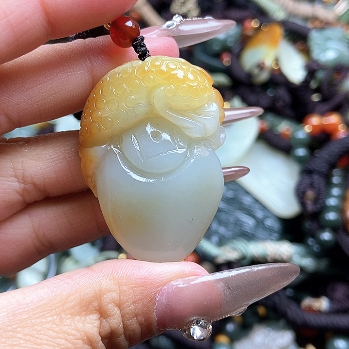 和田玉颈饰未镶嵌