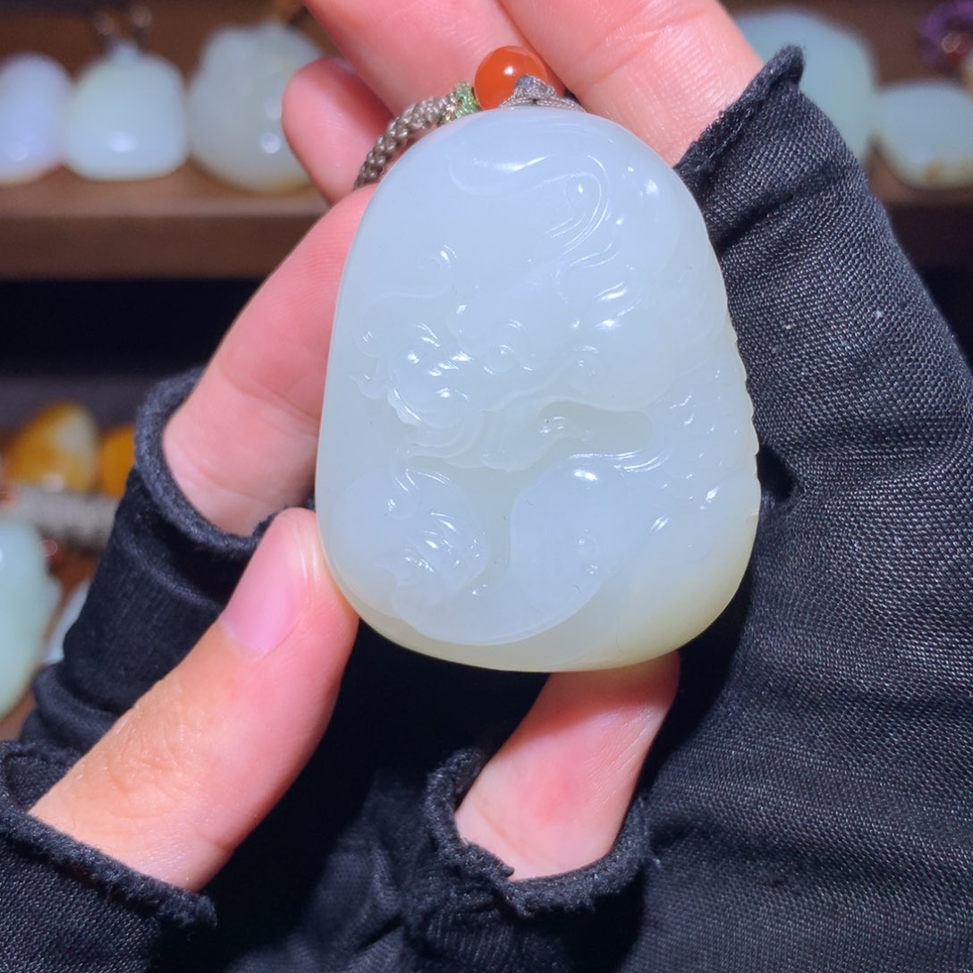 浦***桥颈饰未镶嵌和田玉
