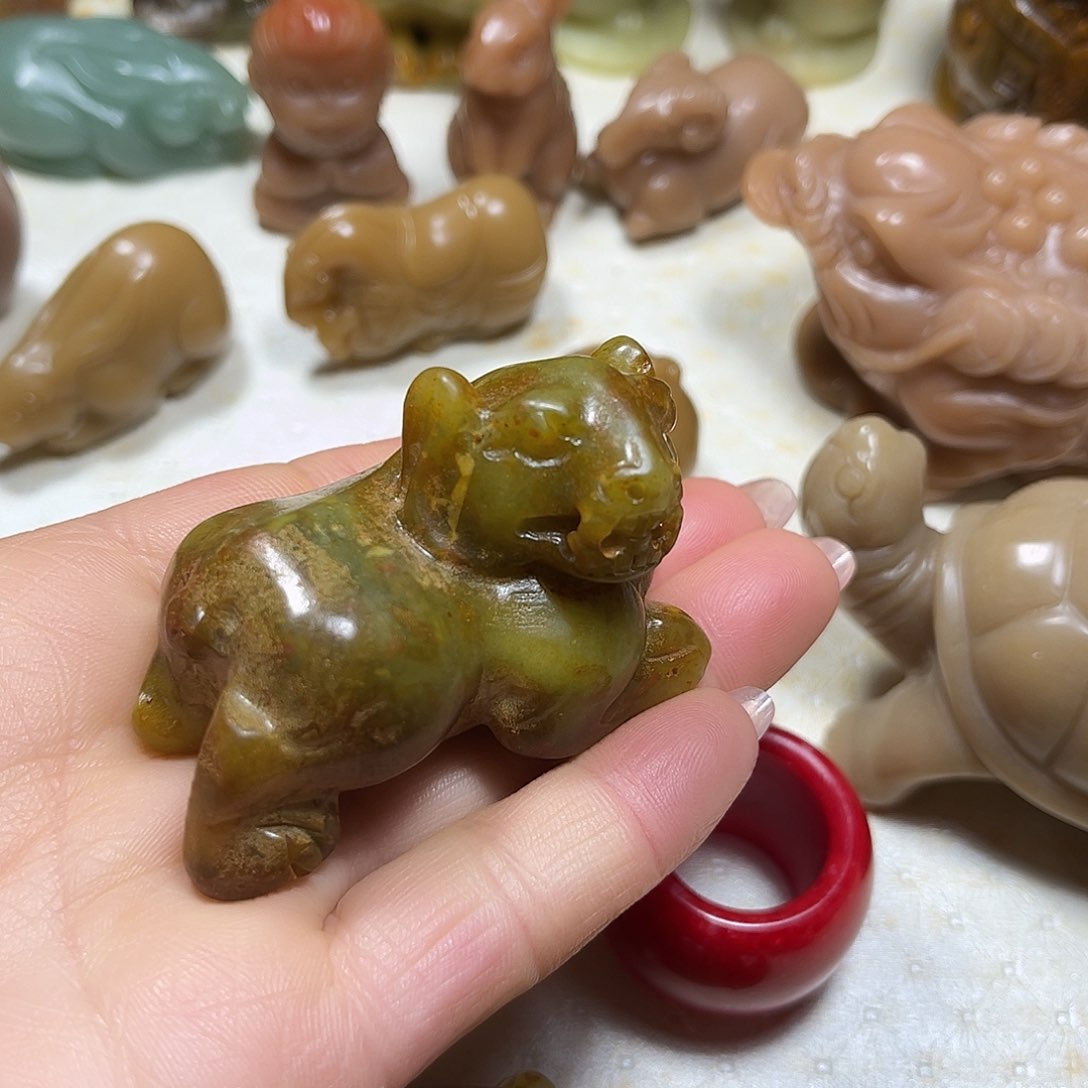 白玉菩提吊坠白玉菩提吊坠