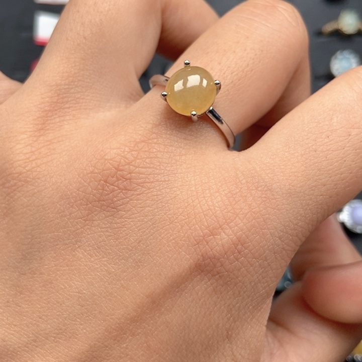 翡翠未镶嵌戒指戒指