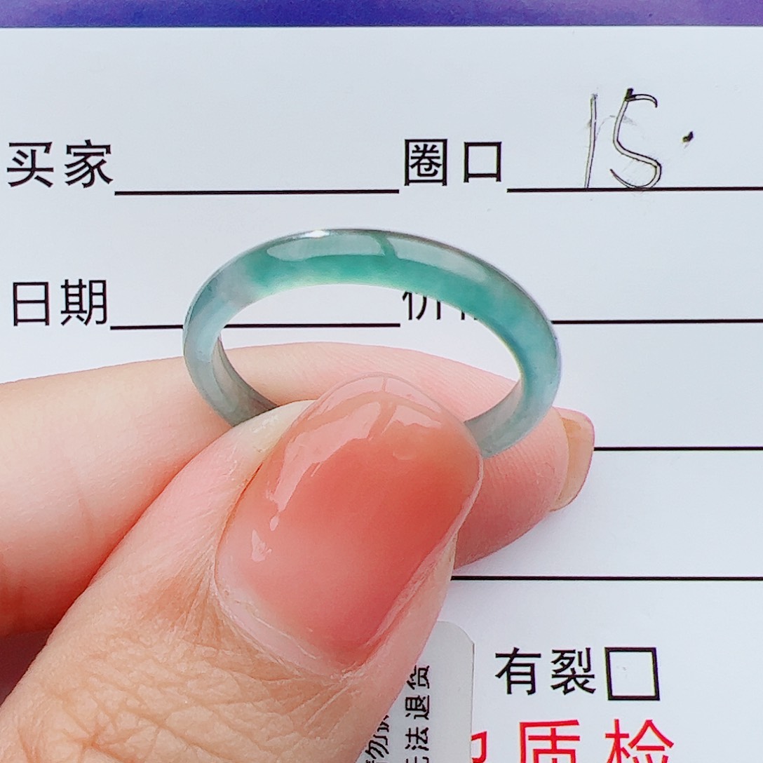 翡翠戒指未镶嵌翡翠