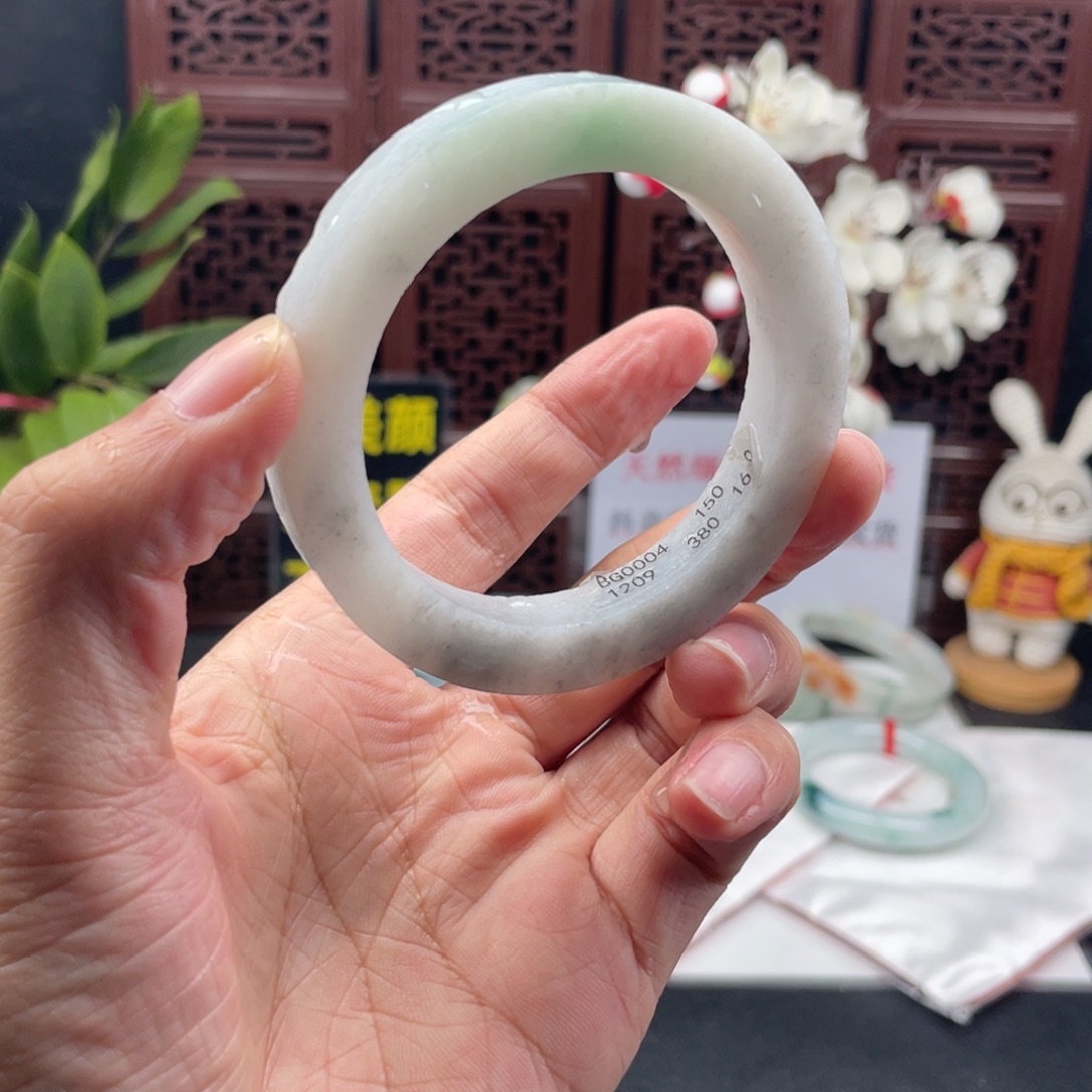 定制翡翠未镶嵌翡翠手镯定制