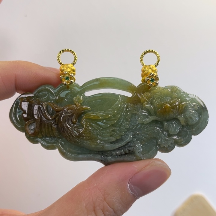 翡翠吊坠(赠链)未镶嵌代编织