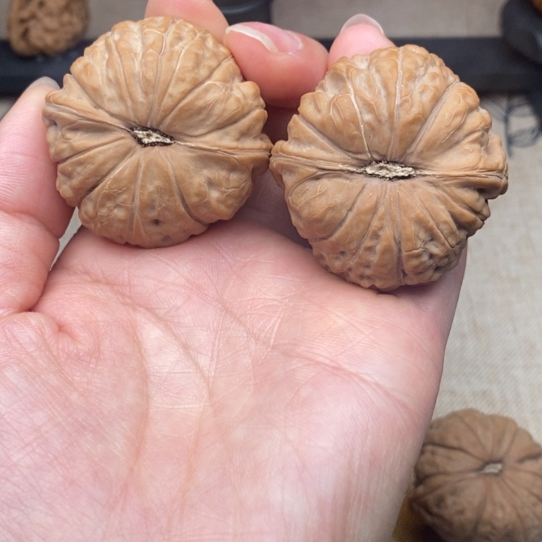 晨***宇文玩核桃把件南瓜墩