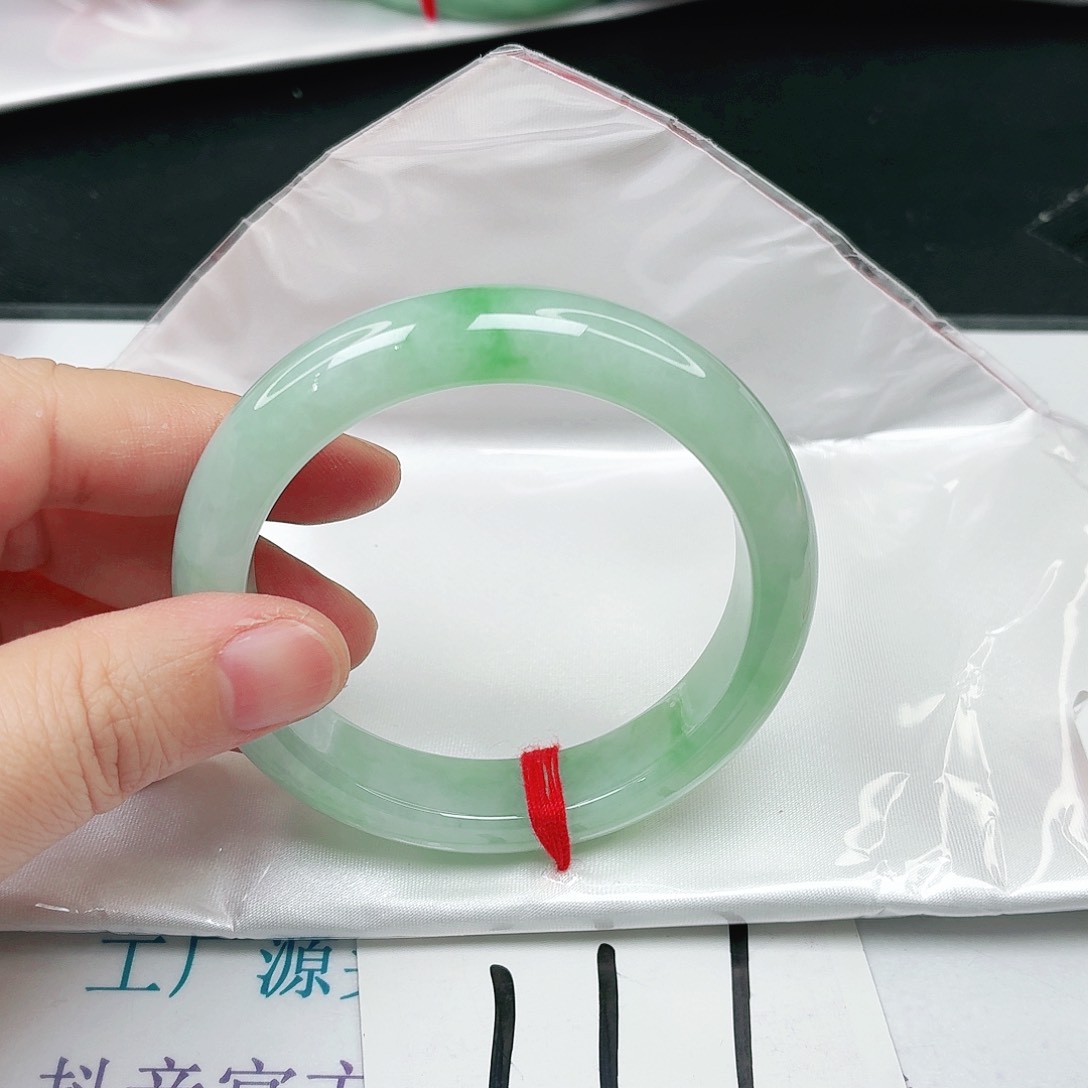 未镶嵌手镯翡翠55