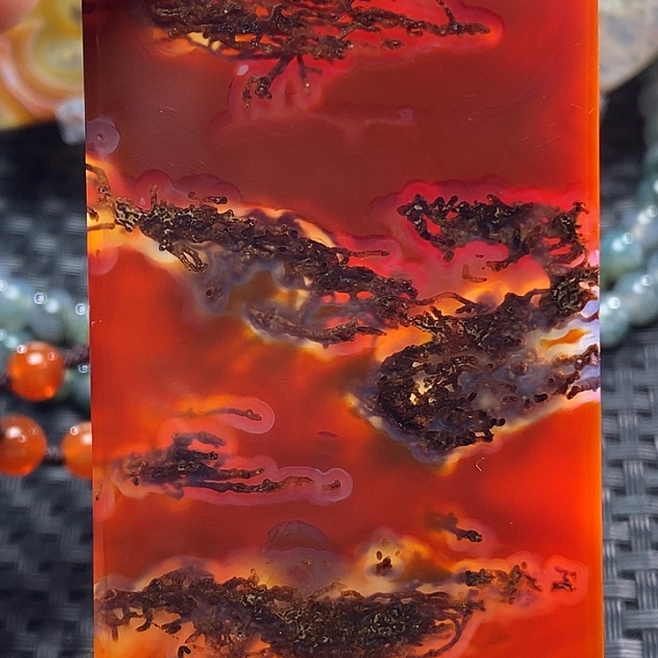 别***狗玛瑙/玉髓颈饰未镶嵌