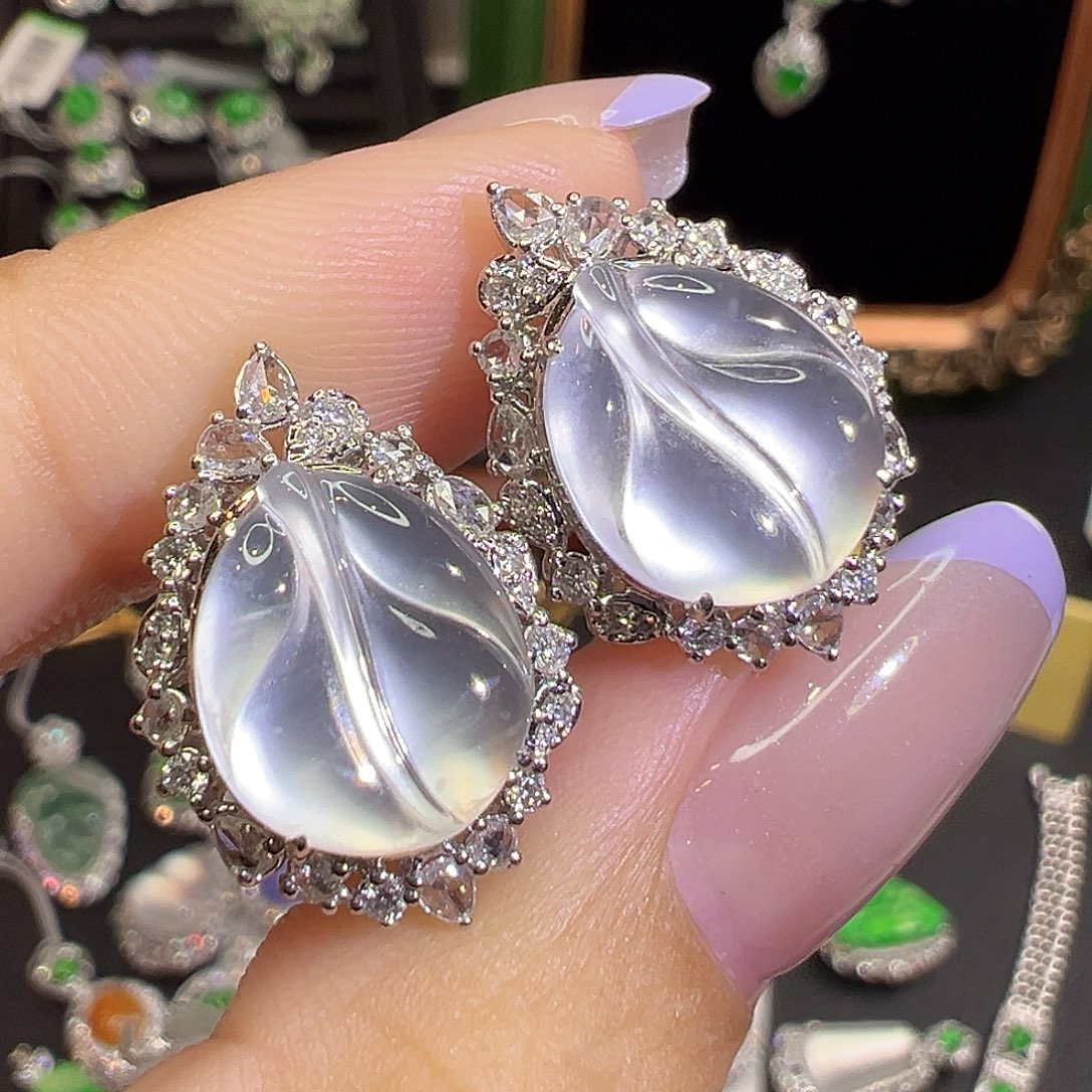 翡翠18K金镶嵌耳环翡翠