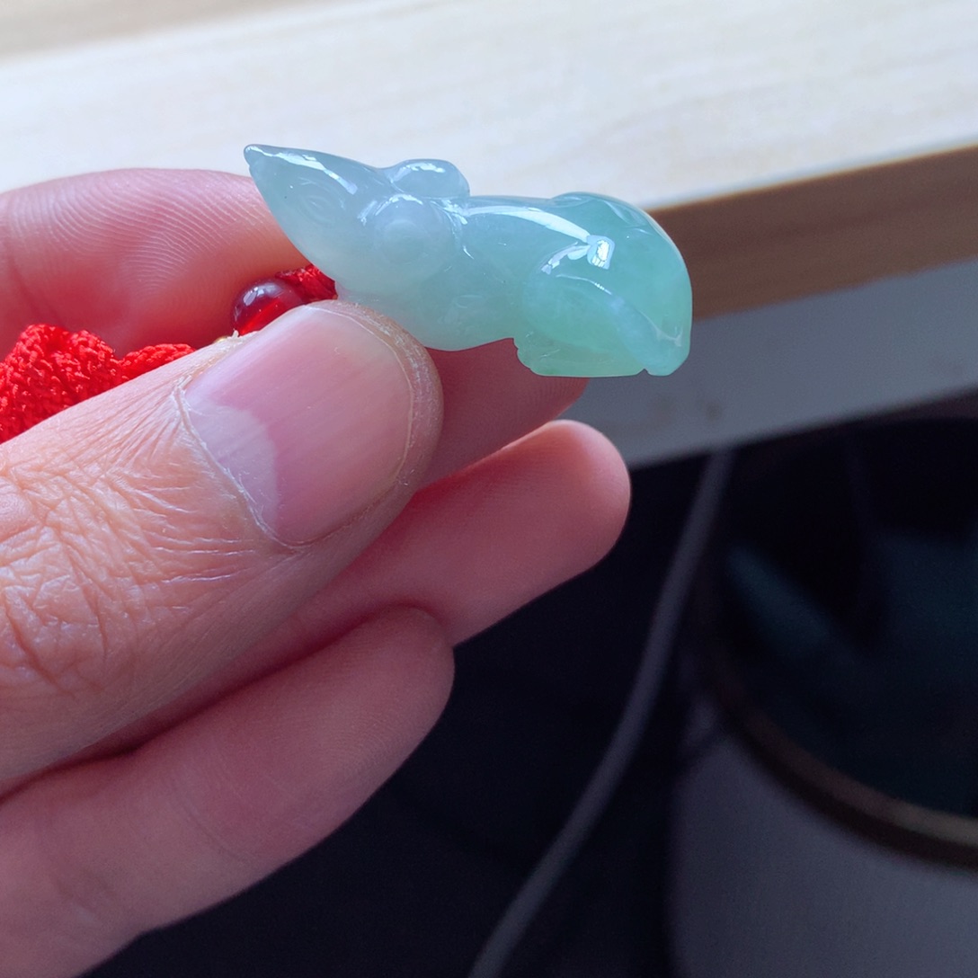 翡翠颈饰未镶嵌吊坠