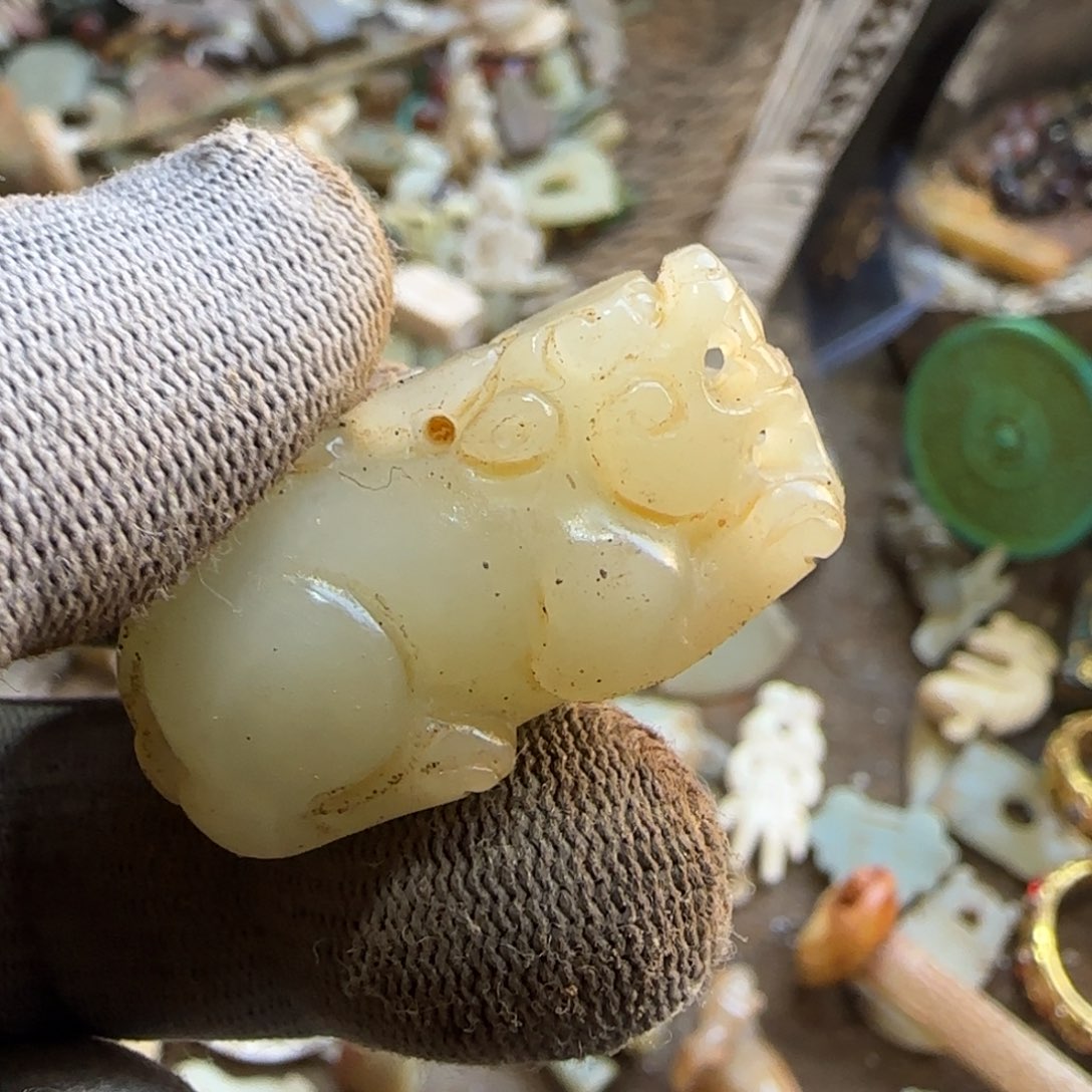 和田玉（糖玉）未镶嵌挂件