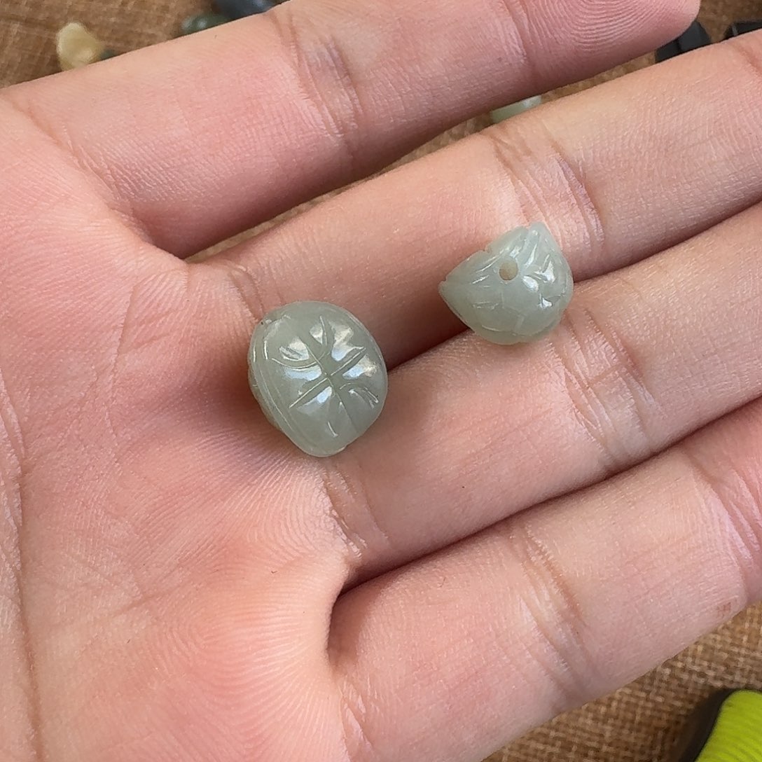 小***宝和田玉未镶嵌珠宝半成品