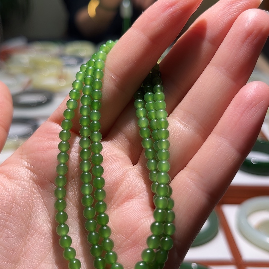 幸***羊和田玉未镶嵌项链