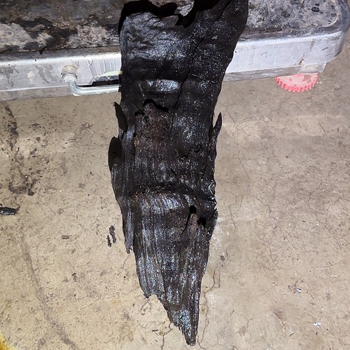 Y***叔金丝楠木原料摆件