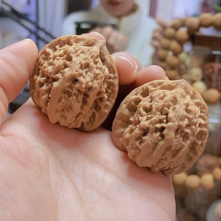 【闪购商品】文玩核桃把件39霞云岭