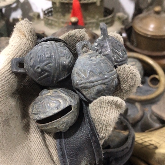 今***缘闪电购铜摆件工艺品