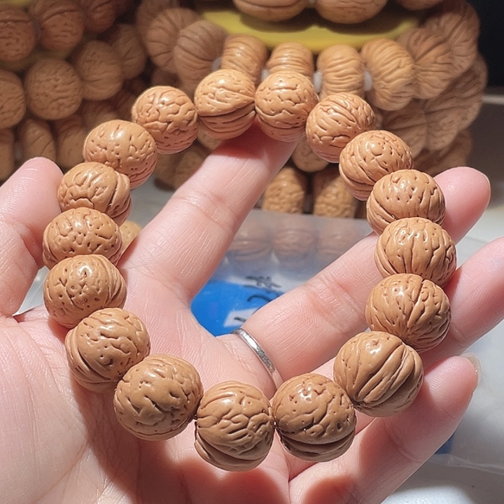 吞***坤桃核吊坠桃核手串元宝17