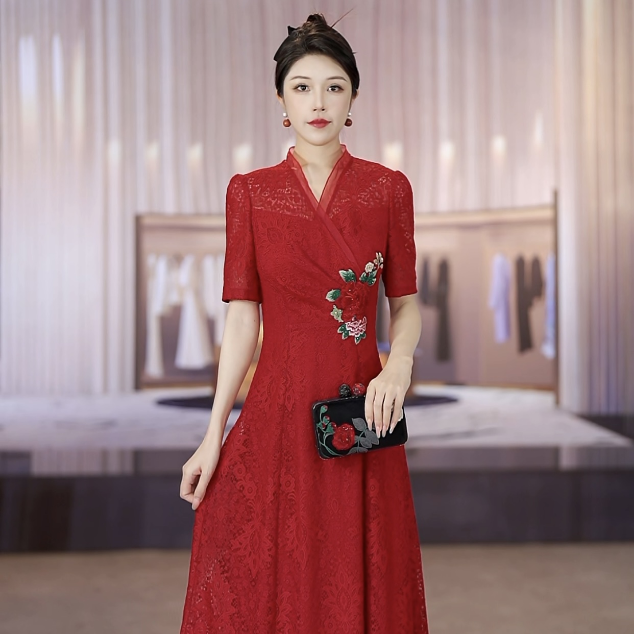 SUSSI/古色25夏季新款洋气高级感红色蕾丝连衣裙气质短袖伞裙