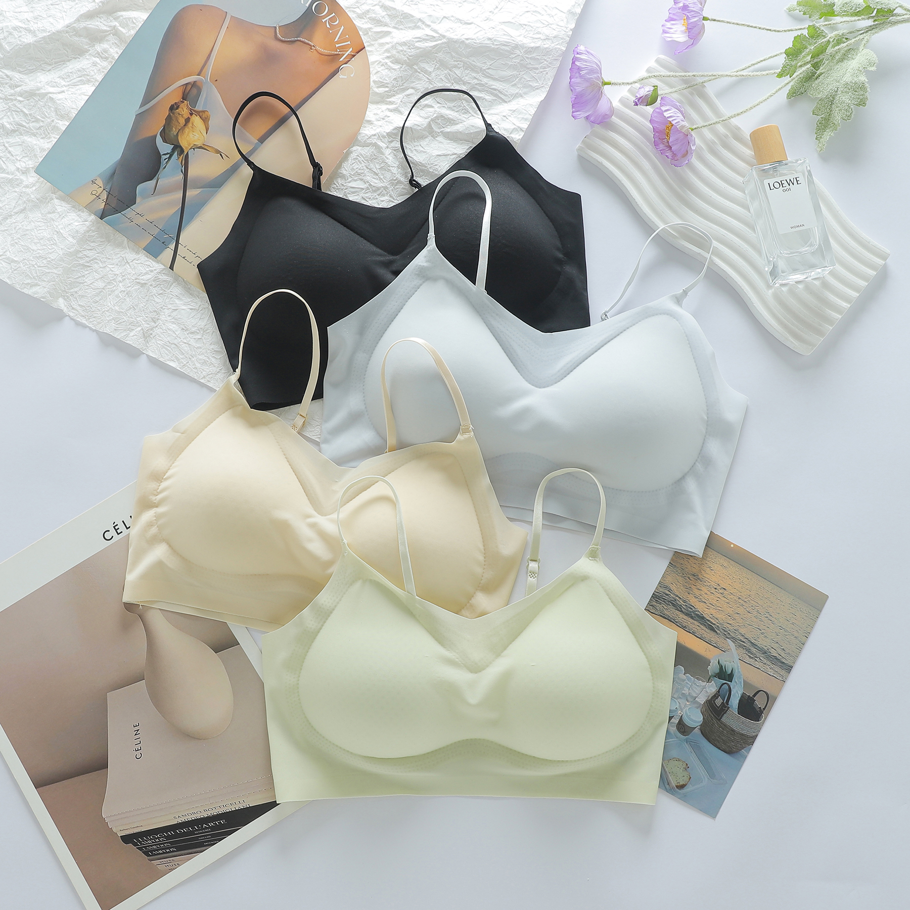 内衣女生小胸聚拢收副乳防下垂大胸显小胸罩薄款无痕无钢圈文胸罩