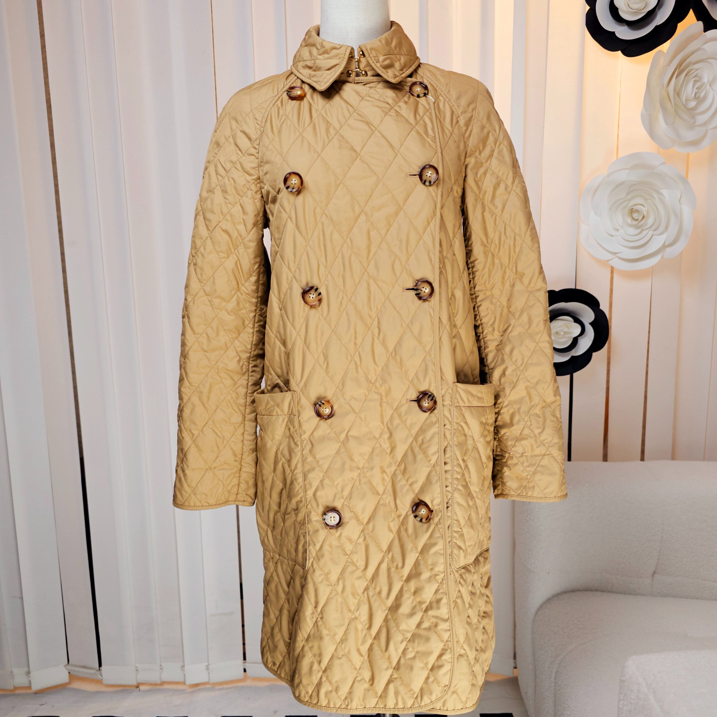 99新 BURBERRY/博柏利 海囤 巴宝莉棉服S码/ds56882