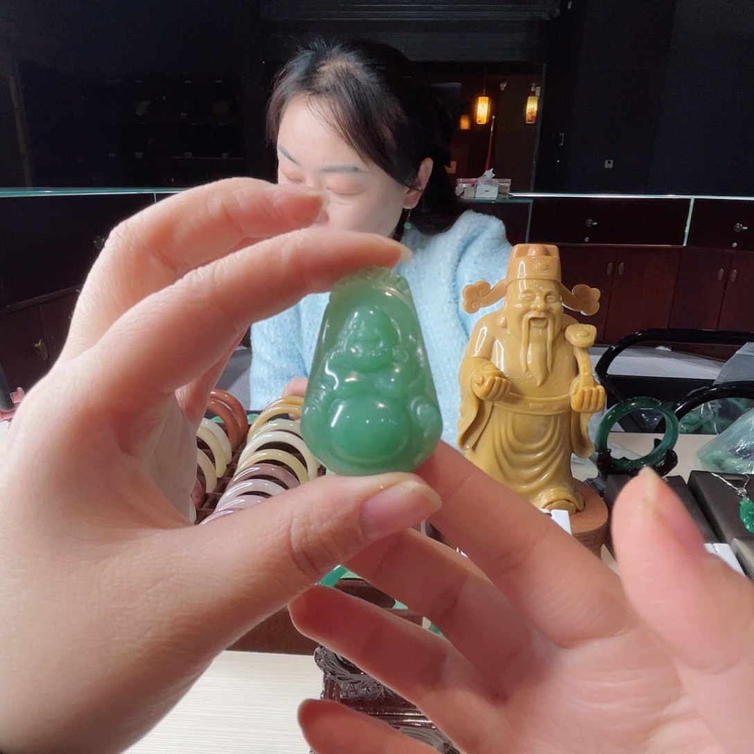 密玉（石英质玉）吊坠未镶嵌