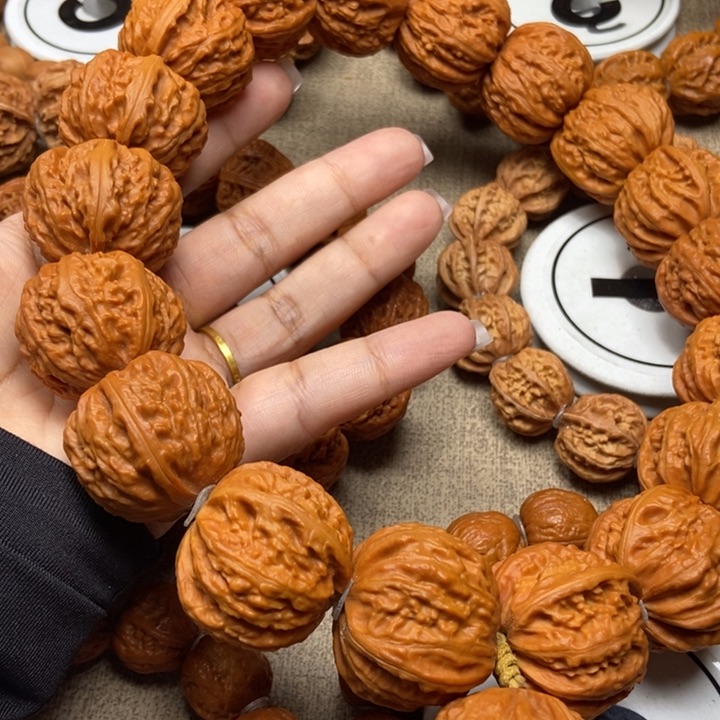 文玩核桃吊坠龙骨霸王龙