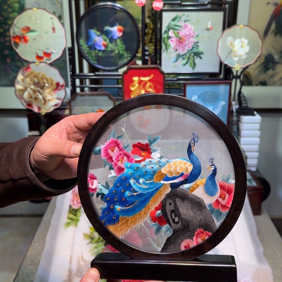 刺绣刺绣工艺精湛