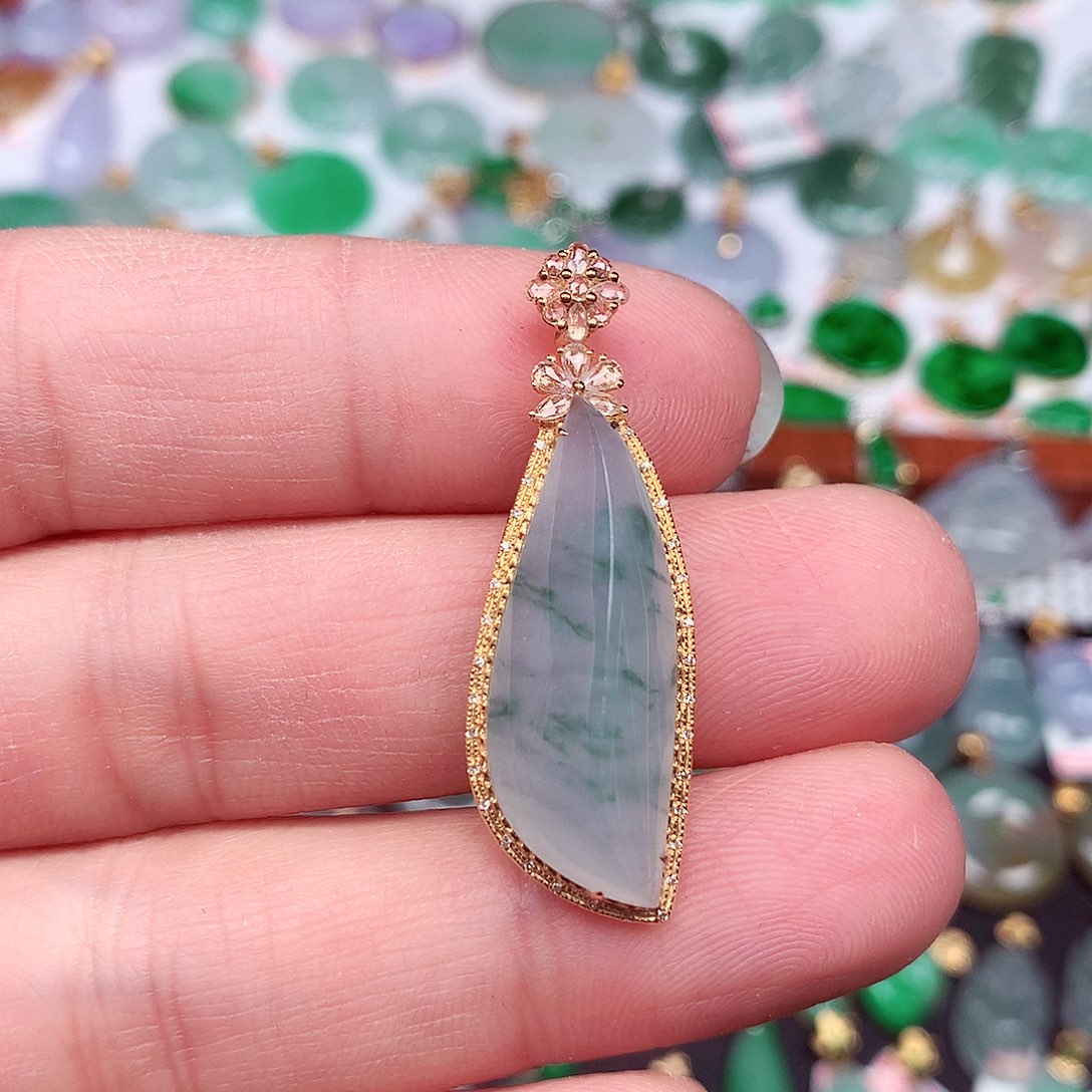 翡翠颈饰18K金镶嵌天然翡翠A货