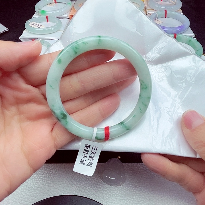 *****翡翠未镶嵌手镯天然缅甸翡翠
