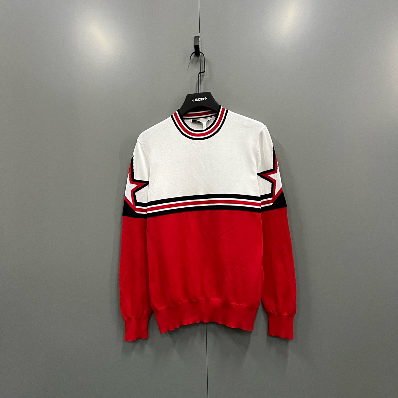 95新 Givenchy/纪梵希 （jp）206 白红条纹星星针织衫 M码