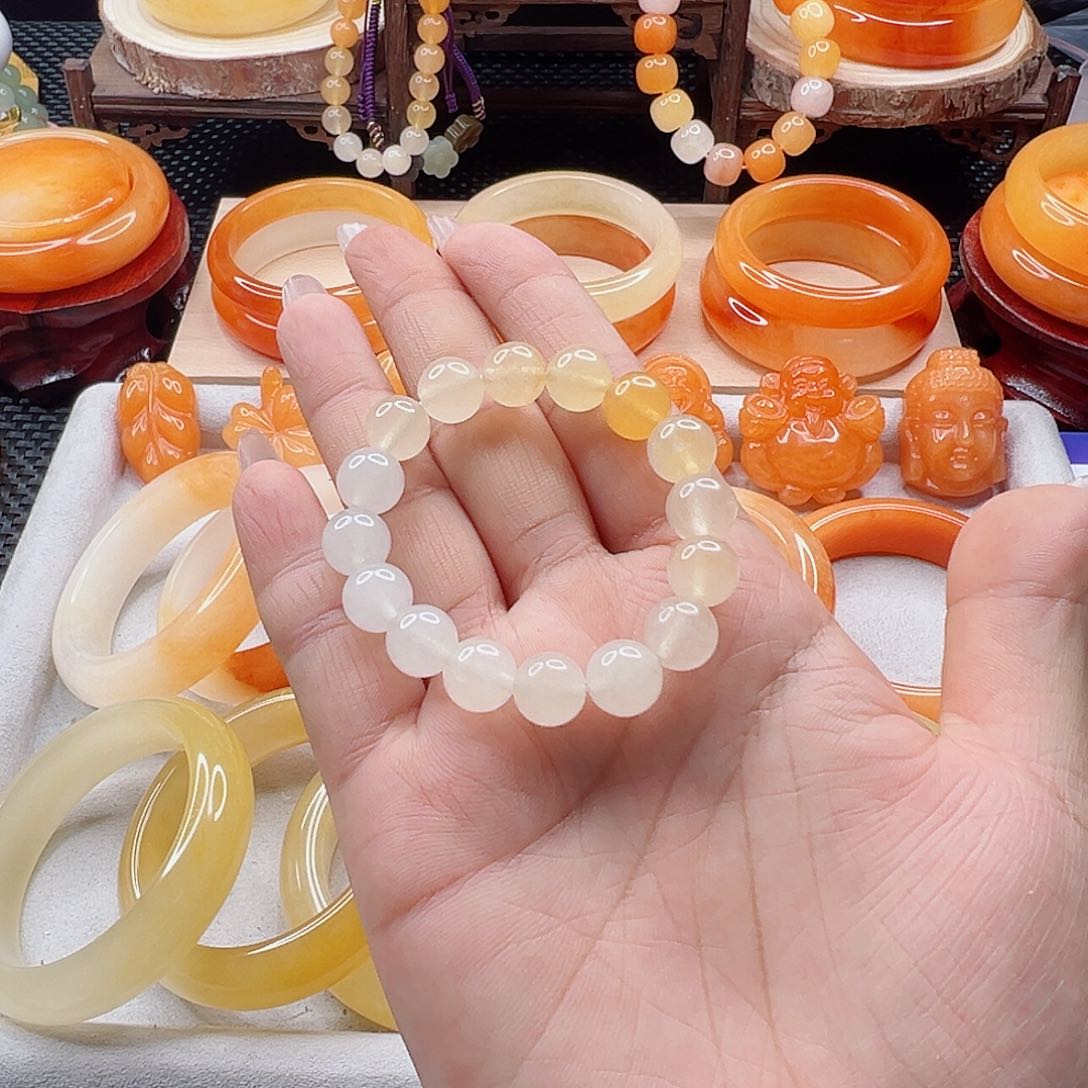 石英质玉（黄龙玉）未镶嵌手串时****花