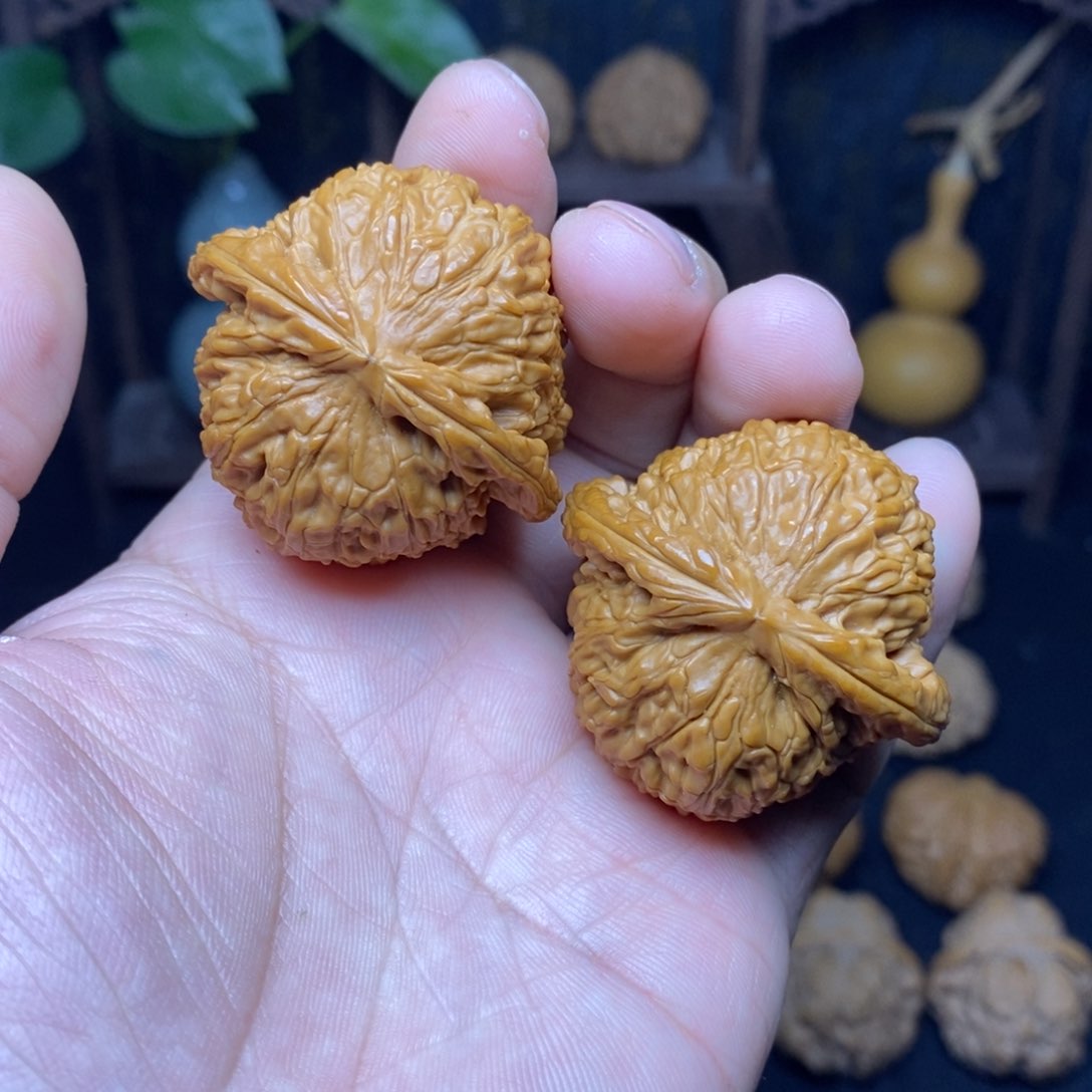 文玩核桃吊坠孔*贝43+球白