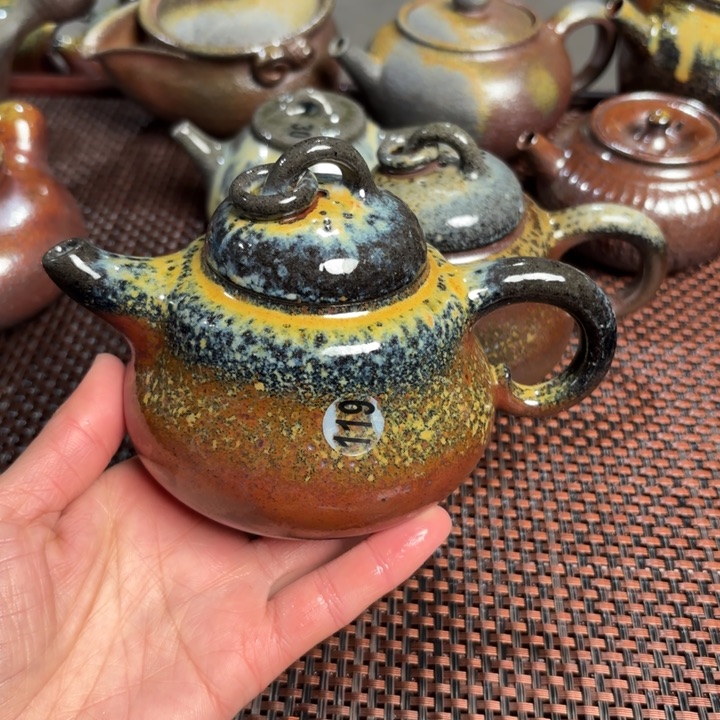 紫砂茶杯夜****下大葫芦壶