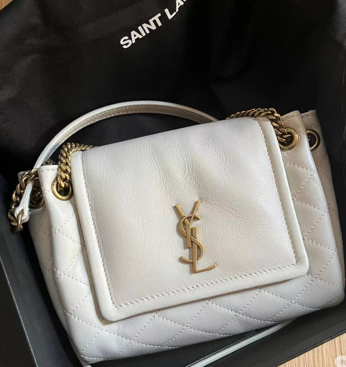 95新 YSL/圣罗兰 展会外场！白金nolita包