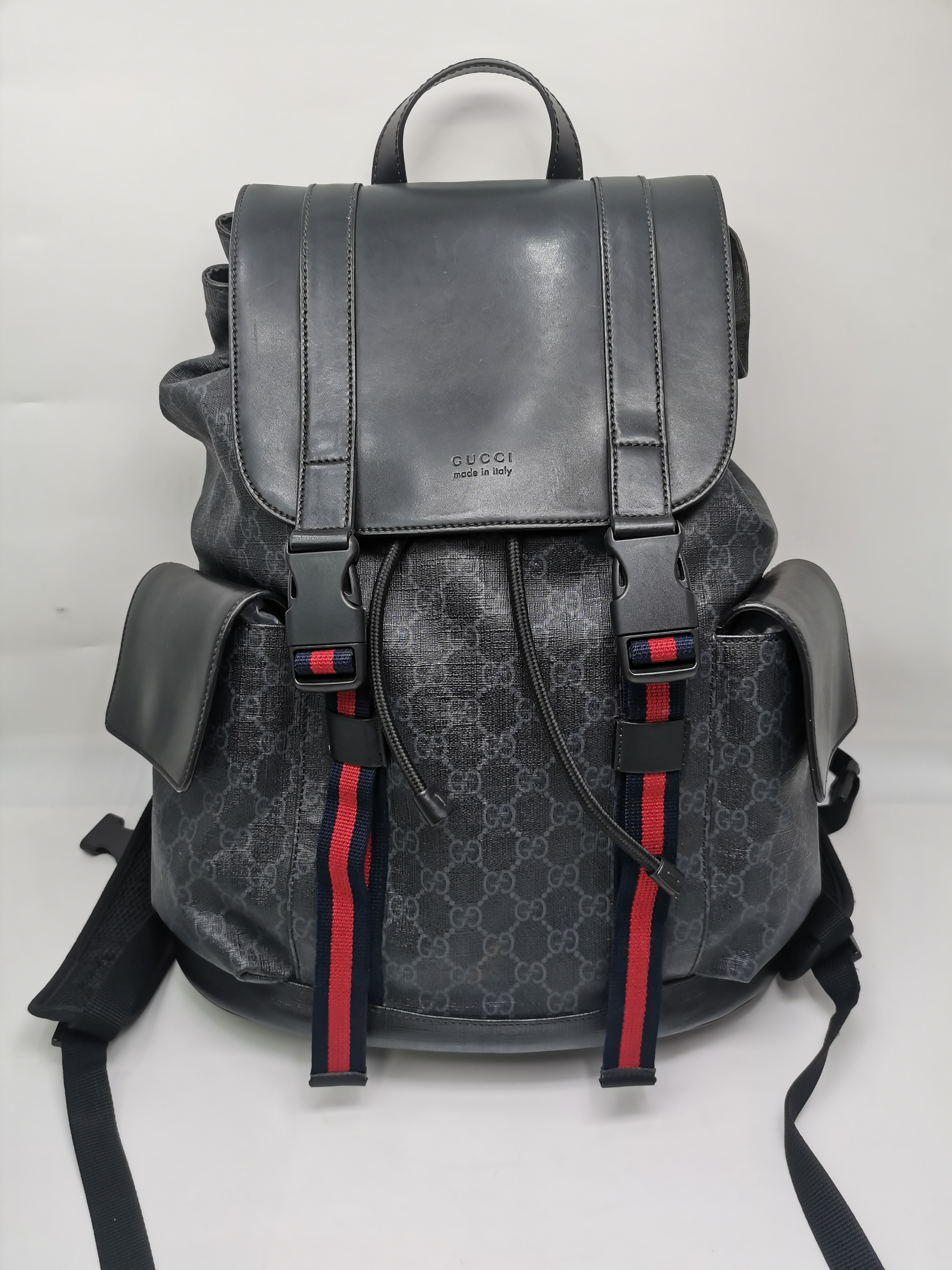 99新 GUCCI/古驰 95新17640GUCCI古驰黑花双肩包黑色时尚