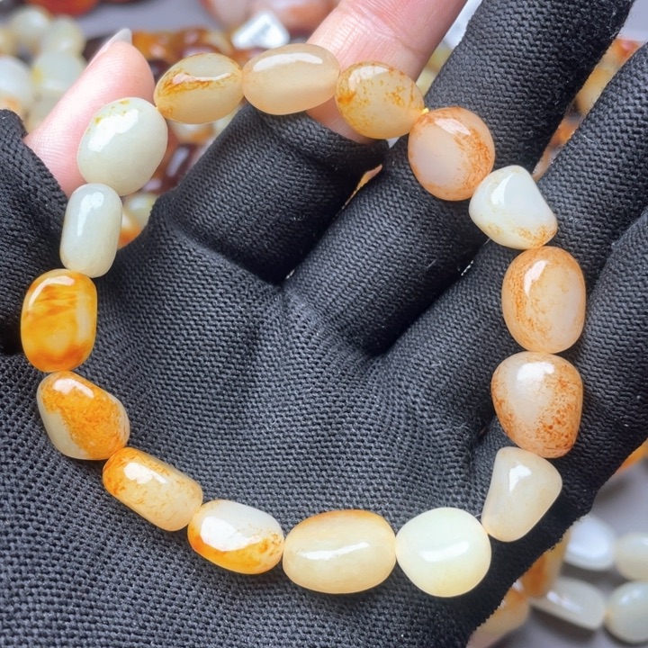 和田玉未镶嵌手链