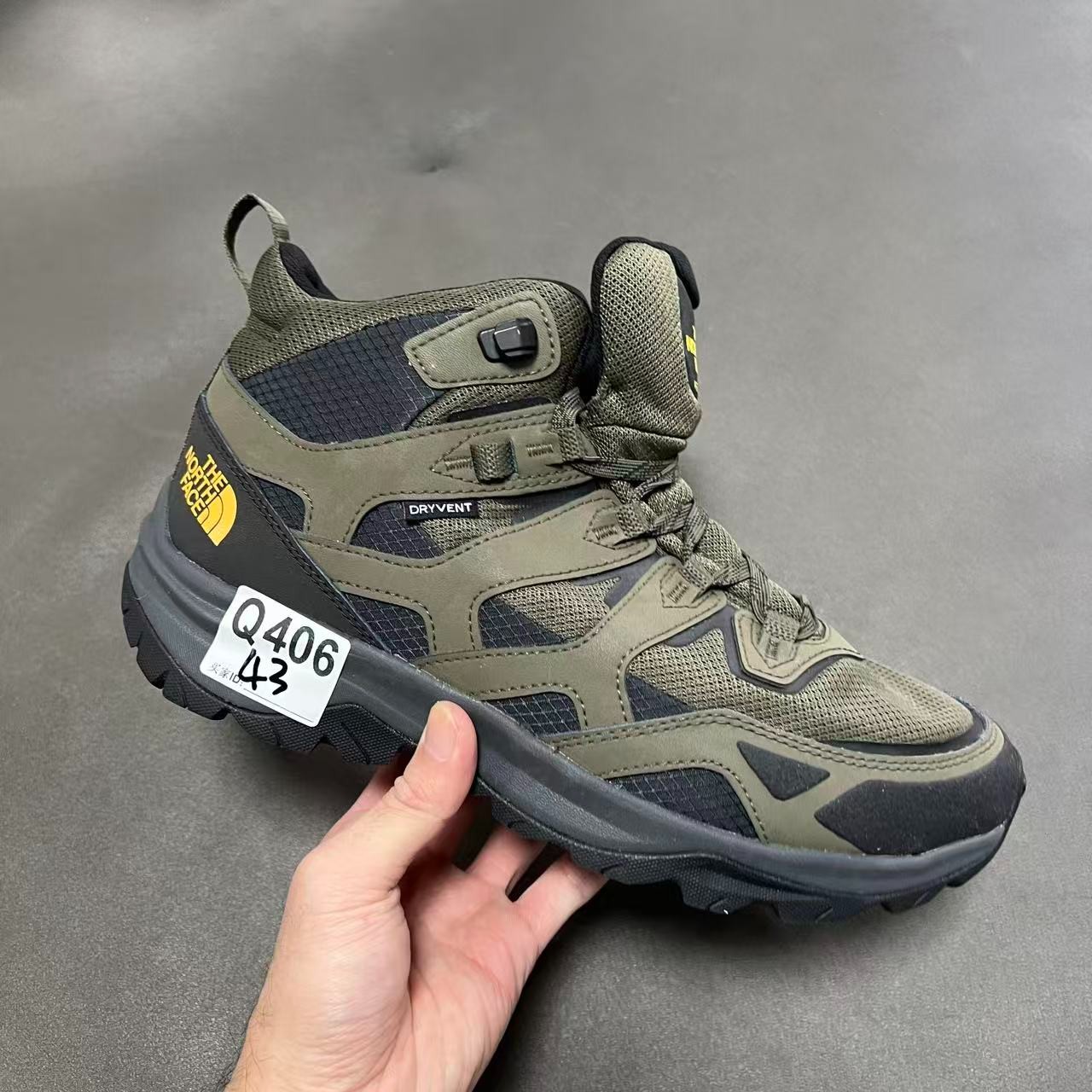 新款户外运动休闲鞋 Q406( 无原盒