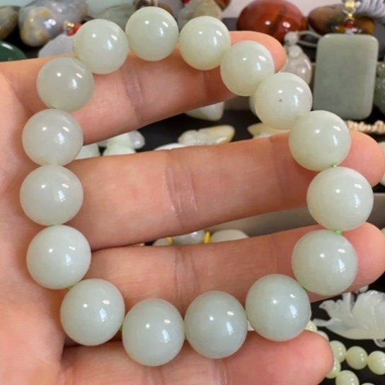 欭***惗和田玉（糖玉）未镶嵌颈饰