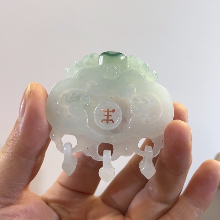 翡翠吊坠(赠链)未镶嵌代编织