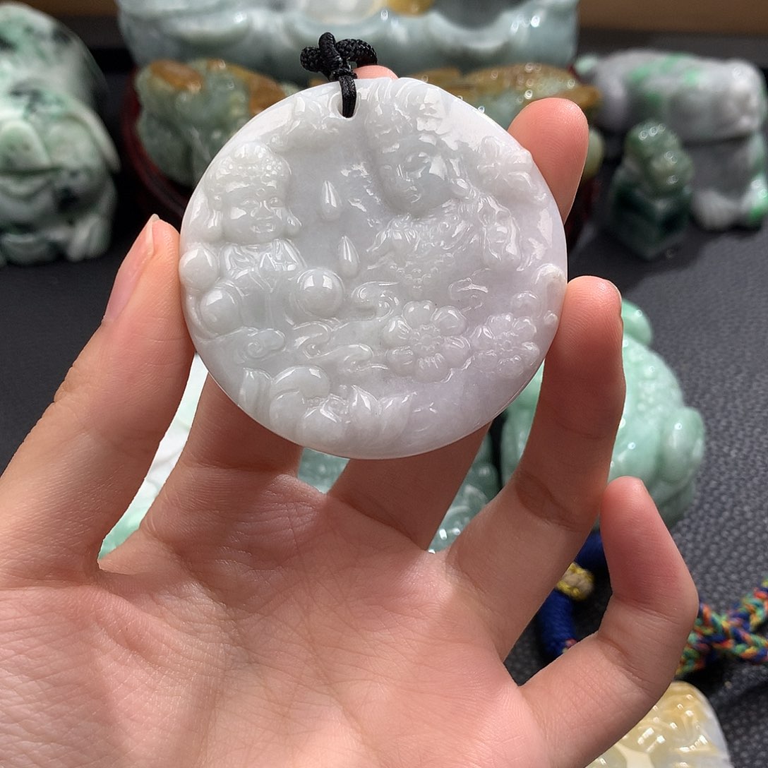 吊坠(不含链)未镶嵌翡翠