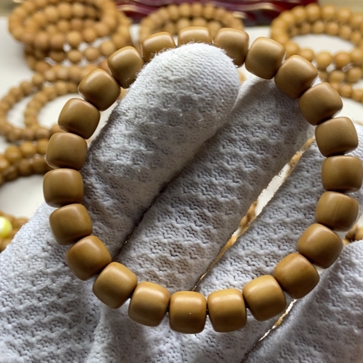 猴头核桃手串@***签道珠10哑光➕发财标➕吞金兽微暇