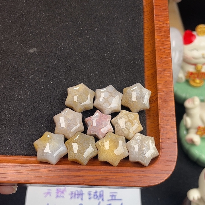 硅化珊瑚（珊瑚玉）未镶嵌手镯