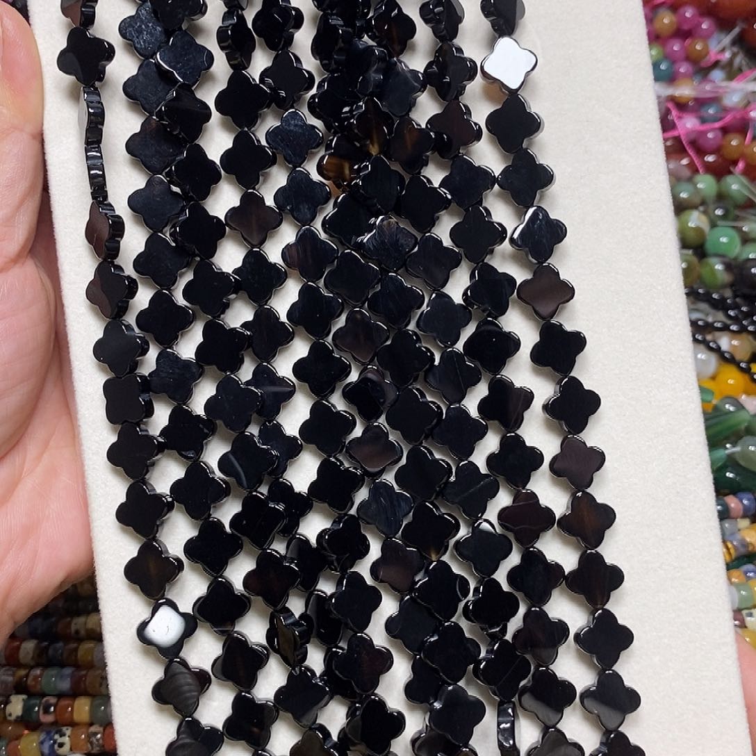 玛瑙/玉髓未镶嵌珠宝半成品黑玛瑙四叶花一条卡12mm