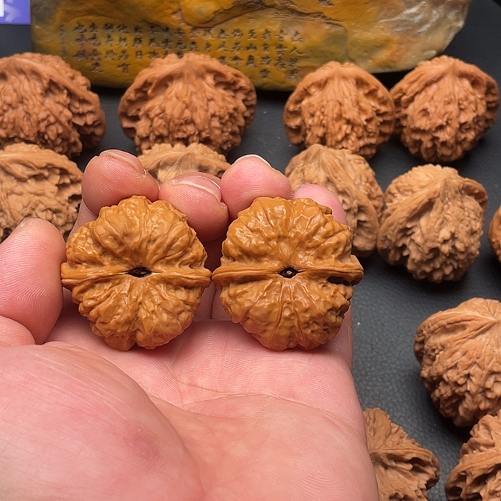 睡****文玩核桃把件蛤蟆头37尺寸   