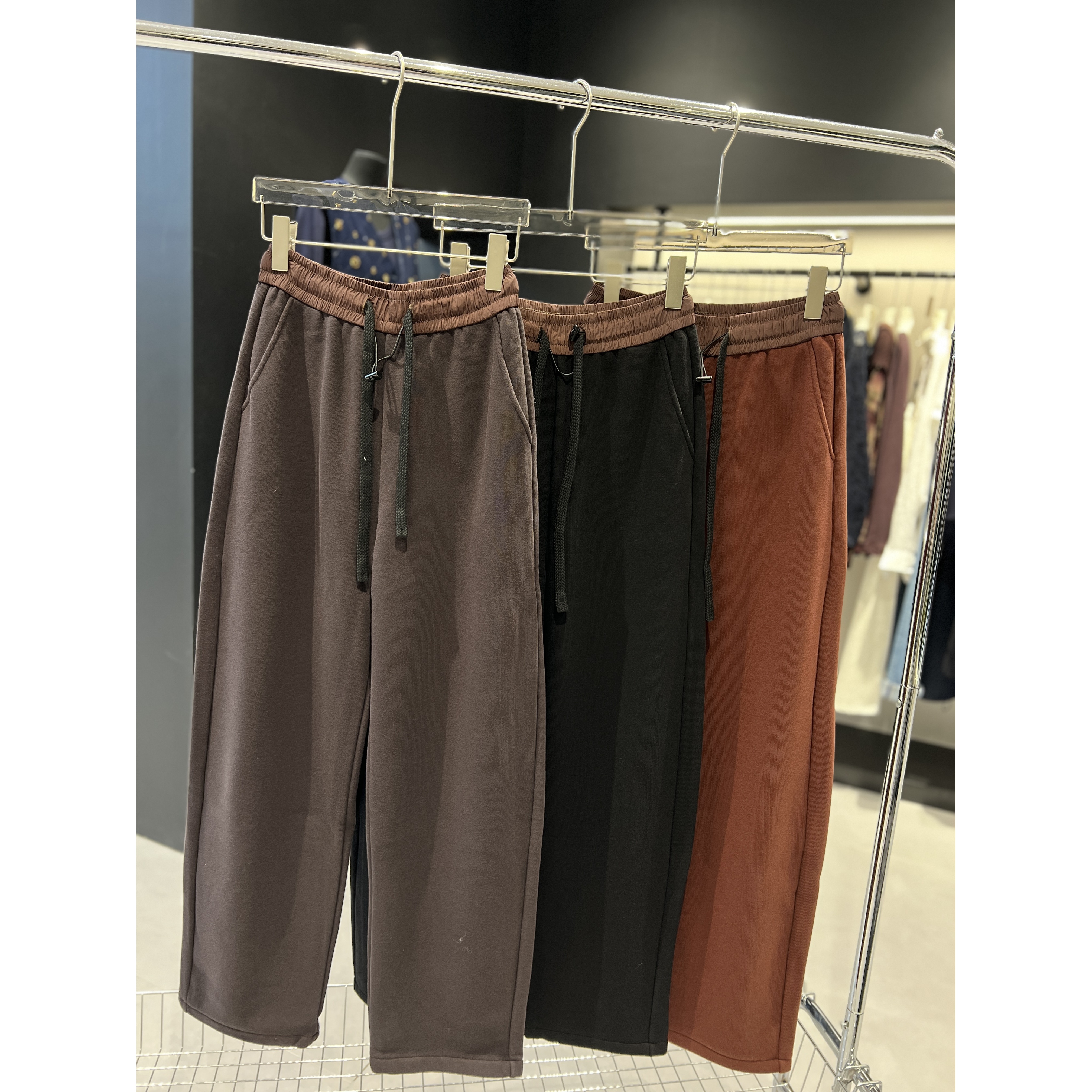 168欧韩集合店| 撞色腰头抽绳高腰卫裤秋冬垂感阔腿休闲裤8063