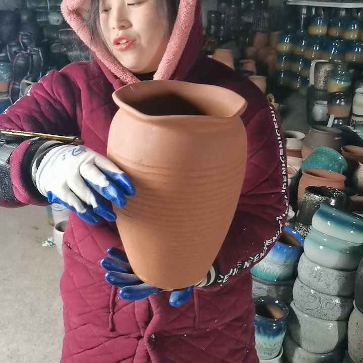 红陶口20高30瑕疵