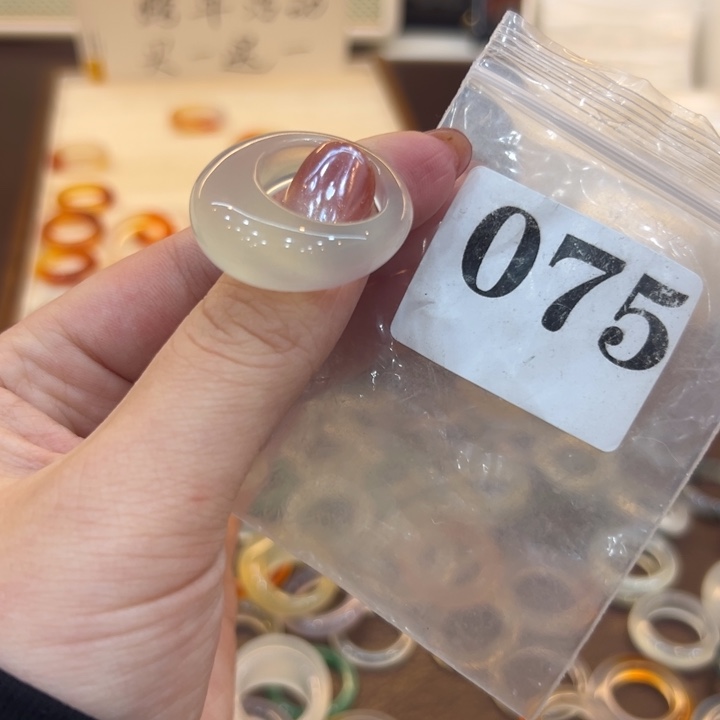 玛瑙/玉髓合金戒指75港16送一