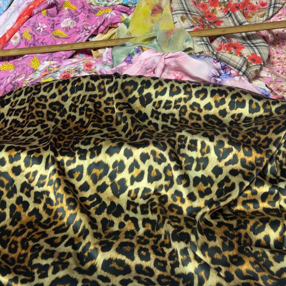 无纺布阿**巴面料