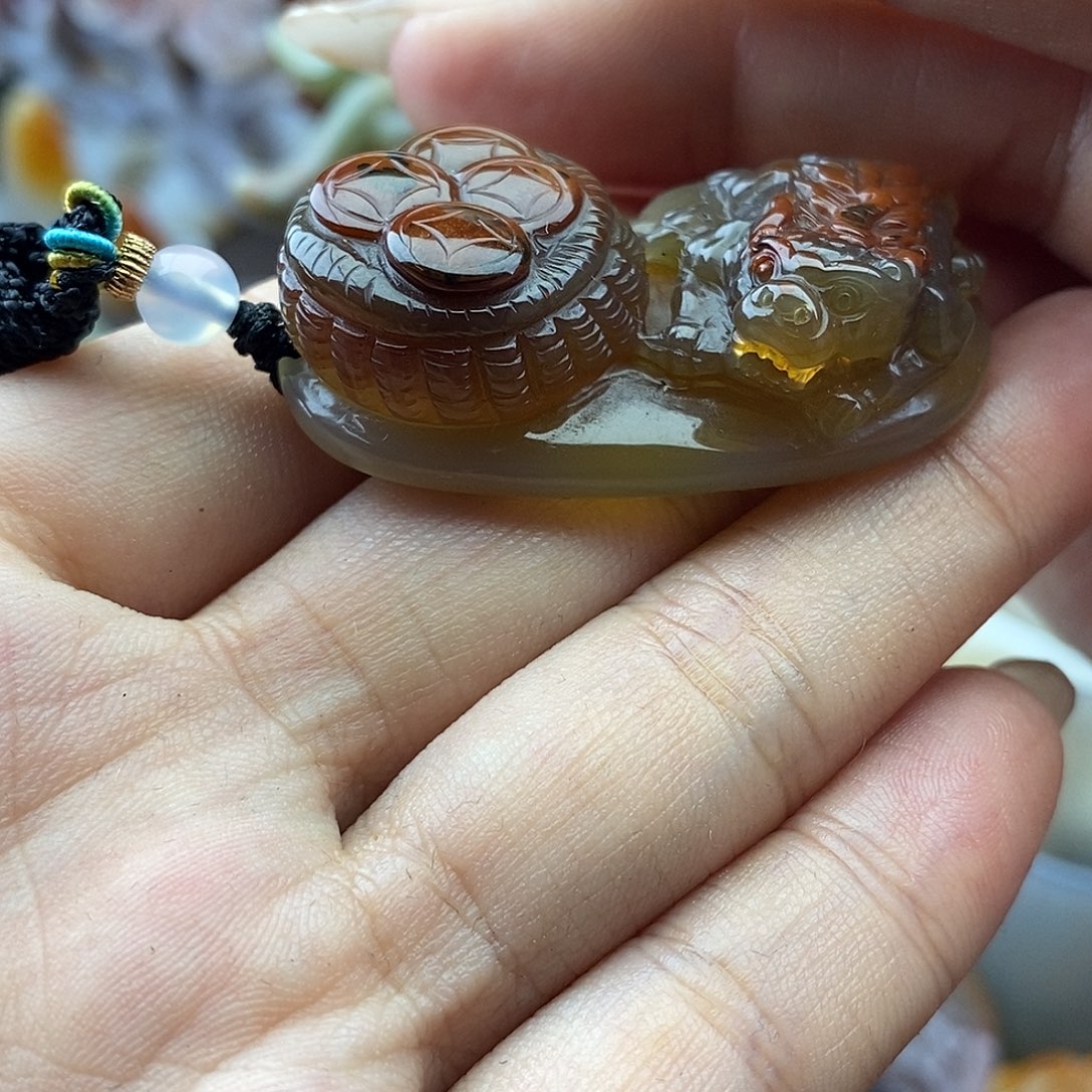 玛瑙未镶嵌手饰貔貅