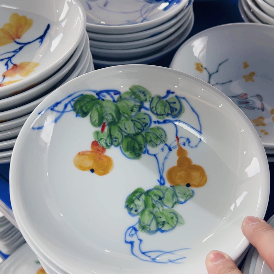 景德镇陶瓷手工手绘制作